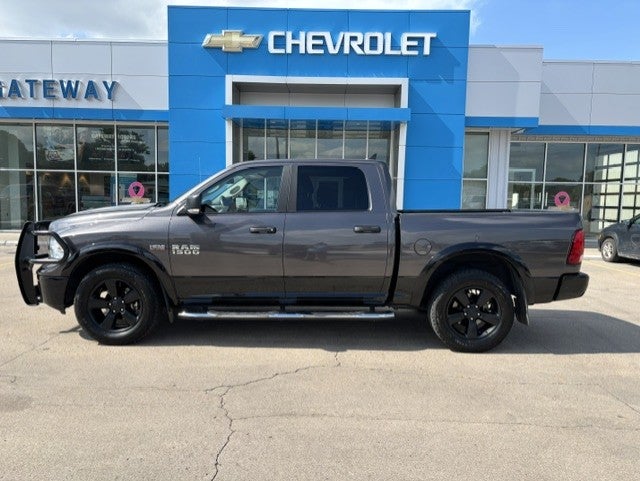 2016 RAM 1500 Outdoorsman in Grey — front three-quarter view