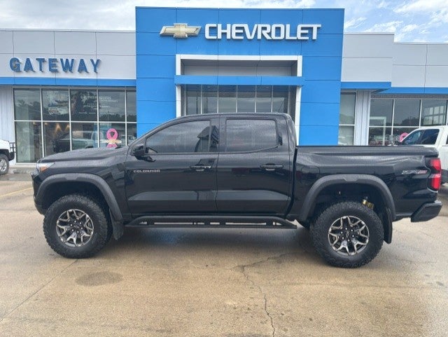 2024 Chevrolet Colorado ZR2 in Black — front three-quarter view