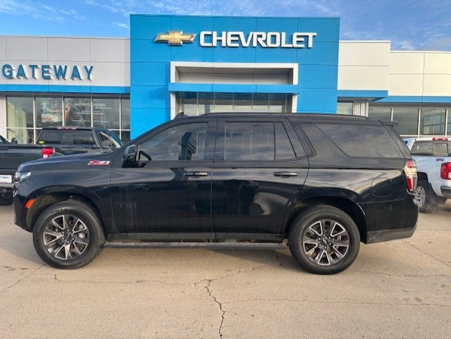 2021 Chevrolet Tahoe Z71 in Black — front three-quarter view